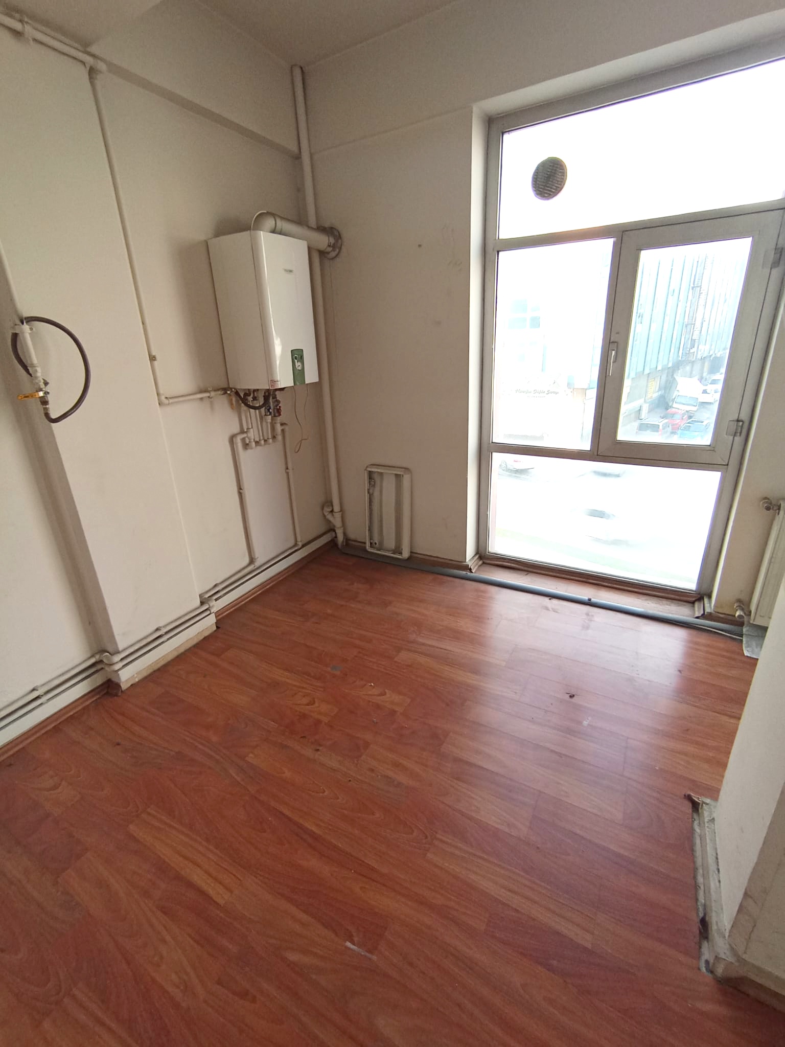 bagcilar-maslak-caddesi-uzerinde-kiralik-105-m2-ofis-8.jpeg
